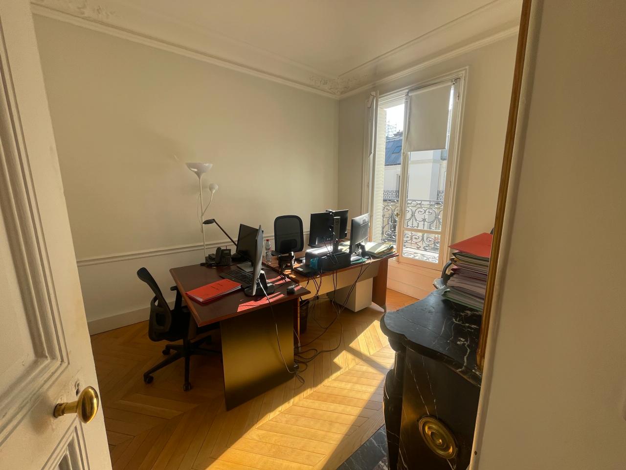 Bureau Paris 350m² Location bureau Paris OLBUR2530205 5